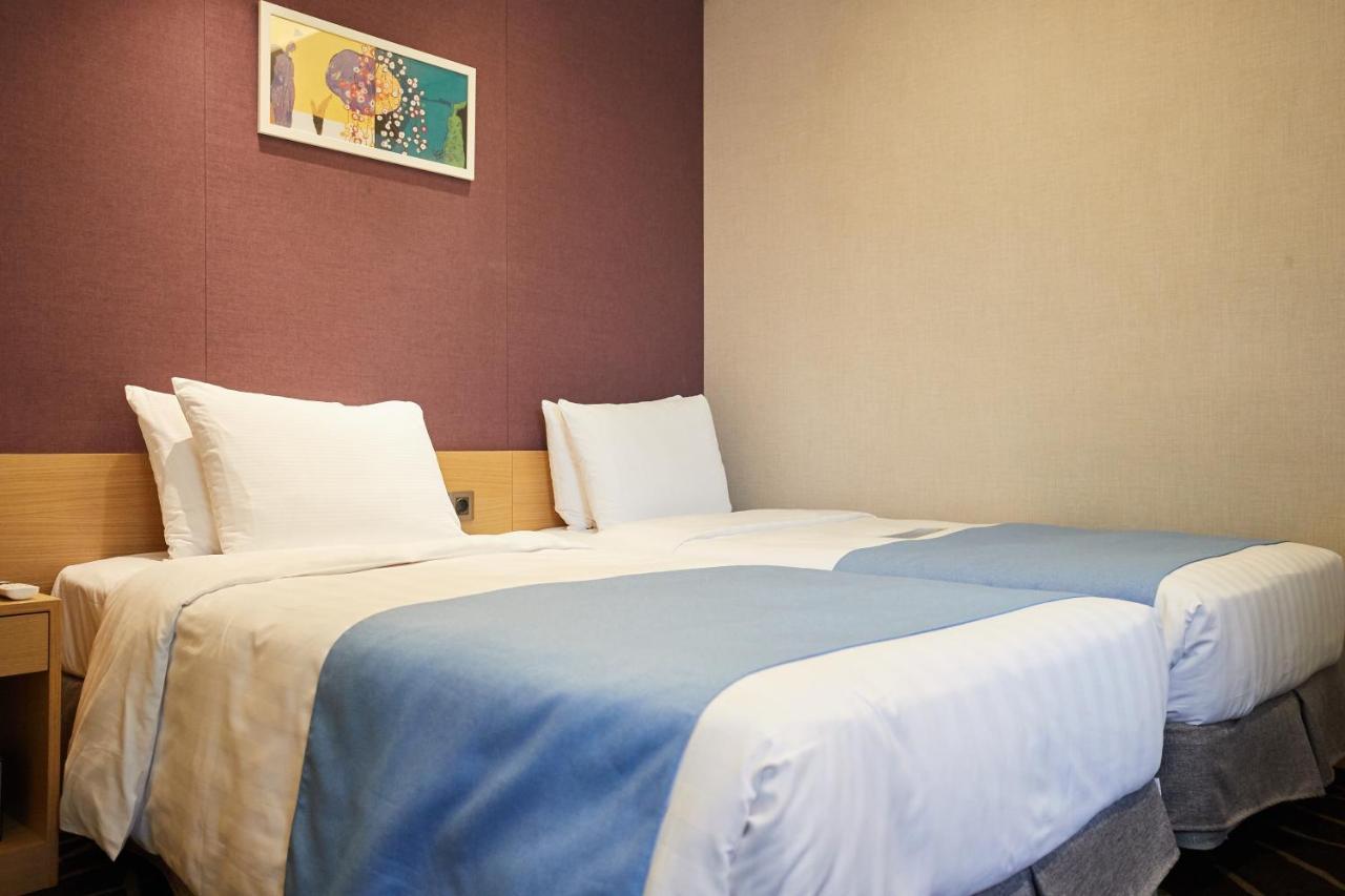 Days Hotel By Wyndham Seoul Myeongdong Экстерьер фото