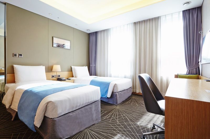 Days Hotel By Wyndham Seoul Myeongdong Экстерьер фото